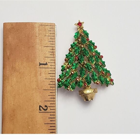 VINTAGE JJ JONETTE SIGNED Holly Leaf Christmas Tree Brooch Pin Collectible - Picture 6 of 8